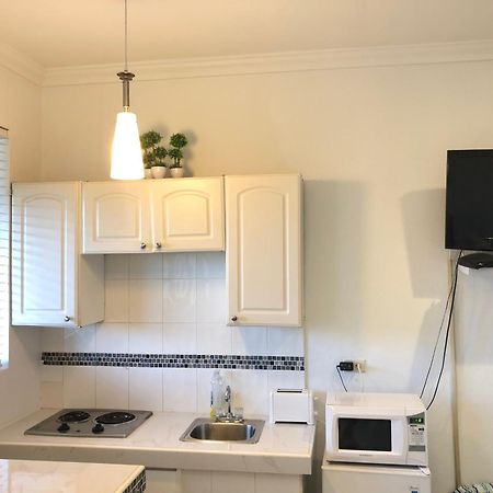 The Oasis Retreat Apartment Насау Екстериор снимка