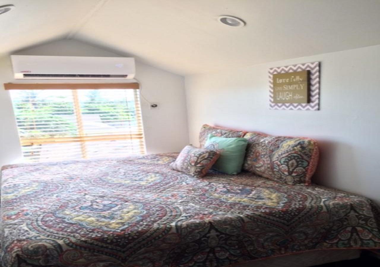 The Oasis Retreat Apartment Насау Екстериор снимка