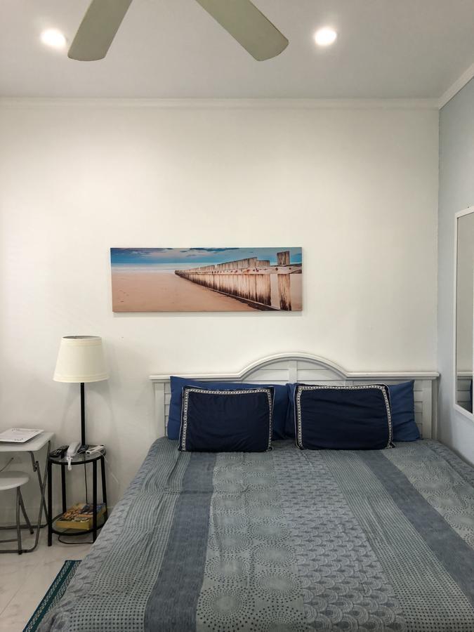 The Oasis Retreat Apartment Насау Екстериор снимка